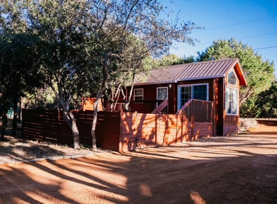 The Bison Cabin - The Cabins At Rim Rock Остин Экстерьер фото